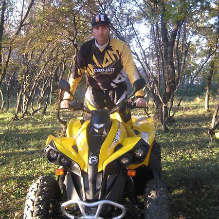 Guest house Family Bunara Brestnik