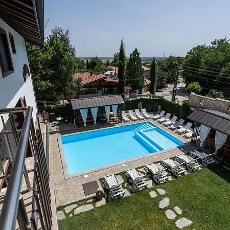 Guest house Family Bunara