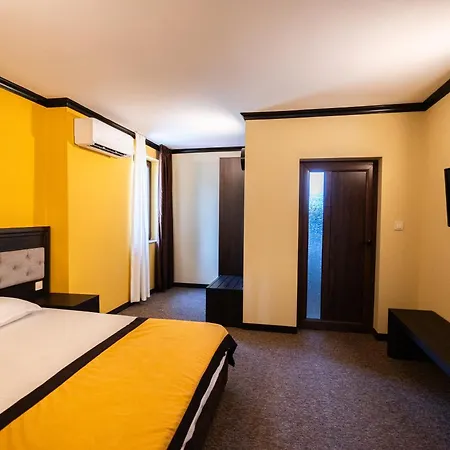Guest house Family Bunara Brestnik