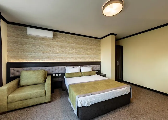 Family Bunara Brestnik